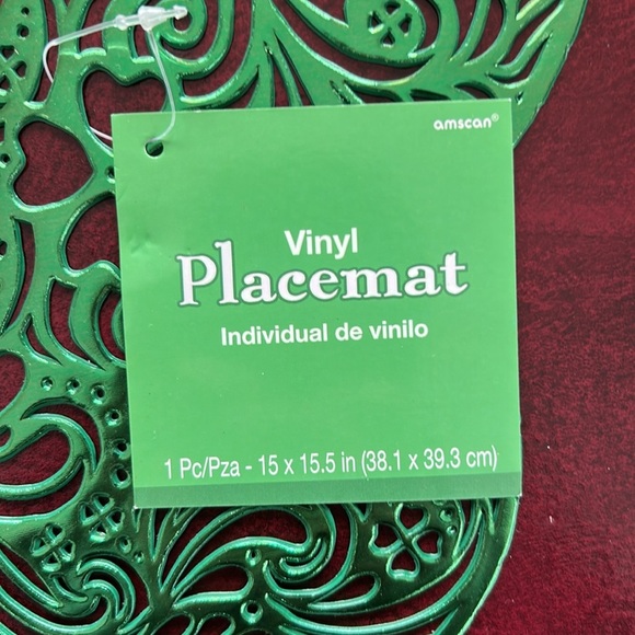 Green Shamrock Vinyl Placemat 15” x 15.5” - Picture 3 of 4